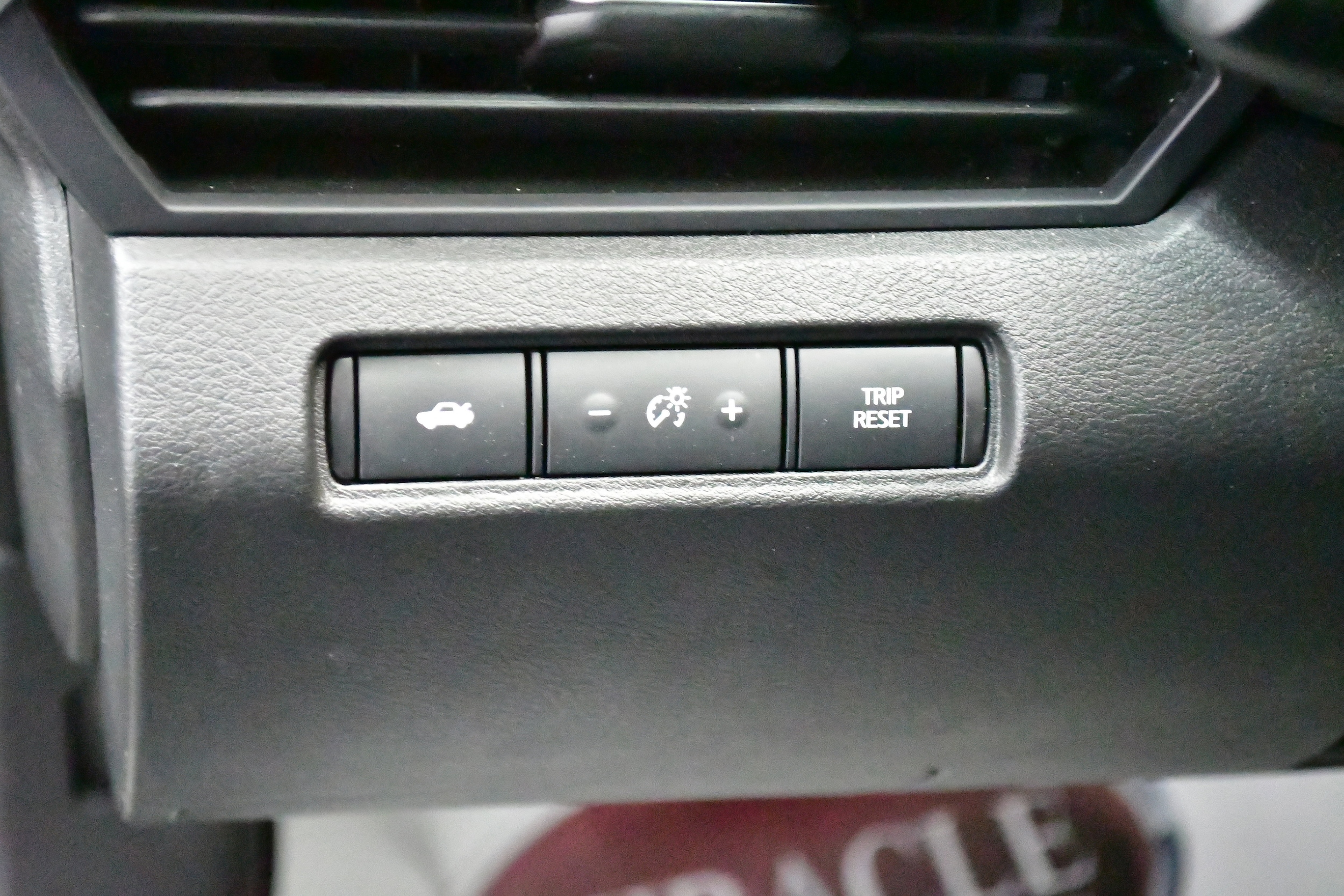 2025 Nissan Altima SV - Photo 13