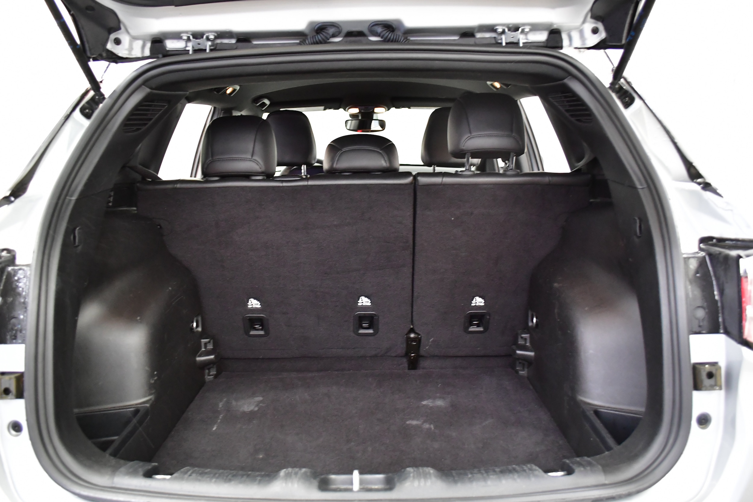 2025 Jeep Compass Limited - Photo 8