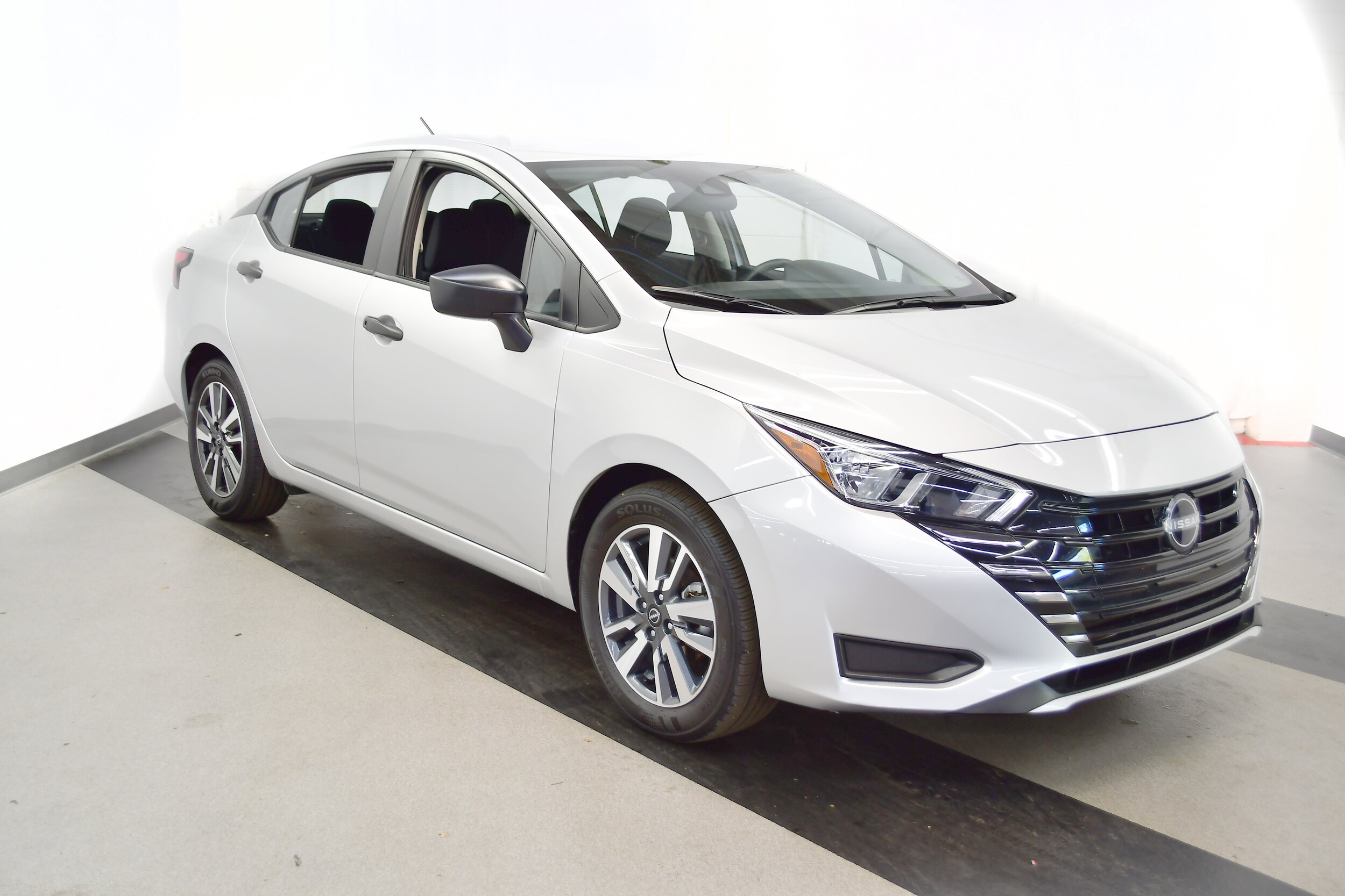 2024 Nissan Versa S photo 2