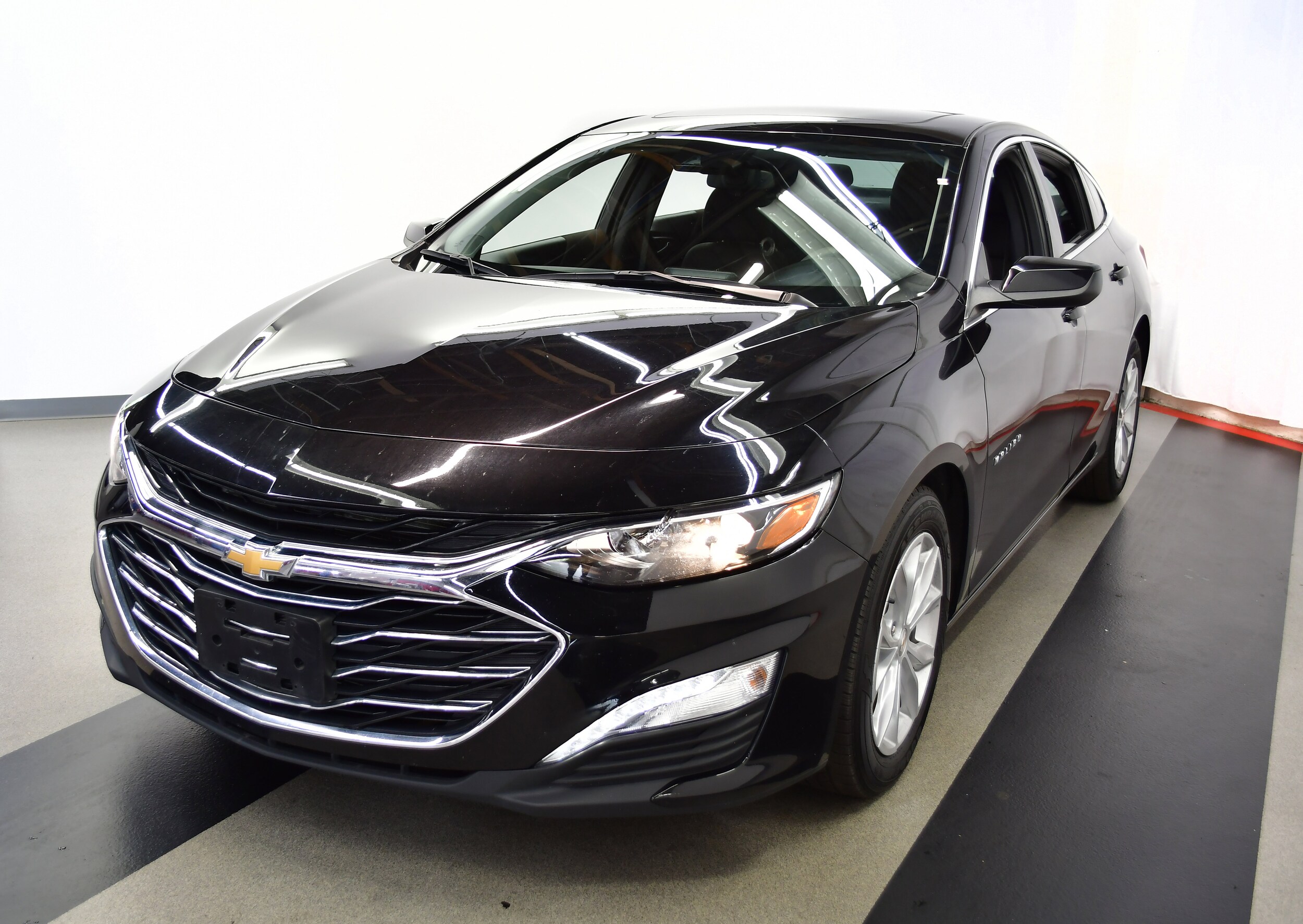 2024 Chevrolet Malibu 1LT photo 4