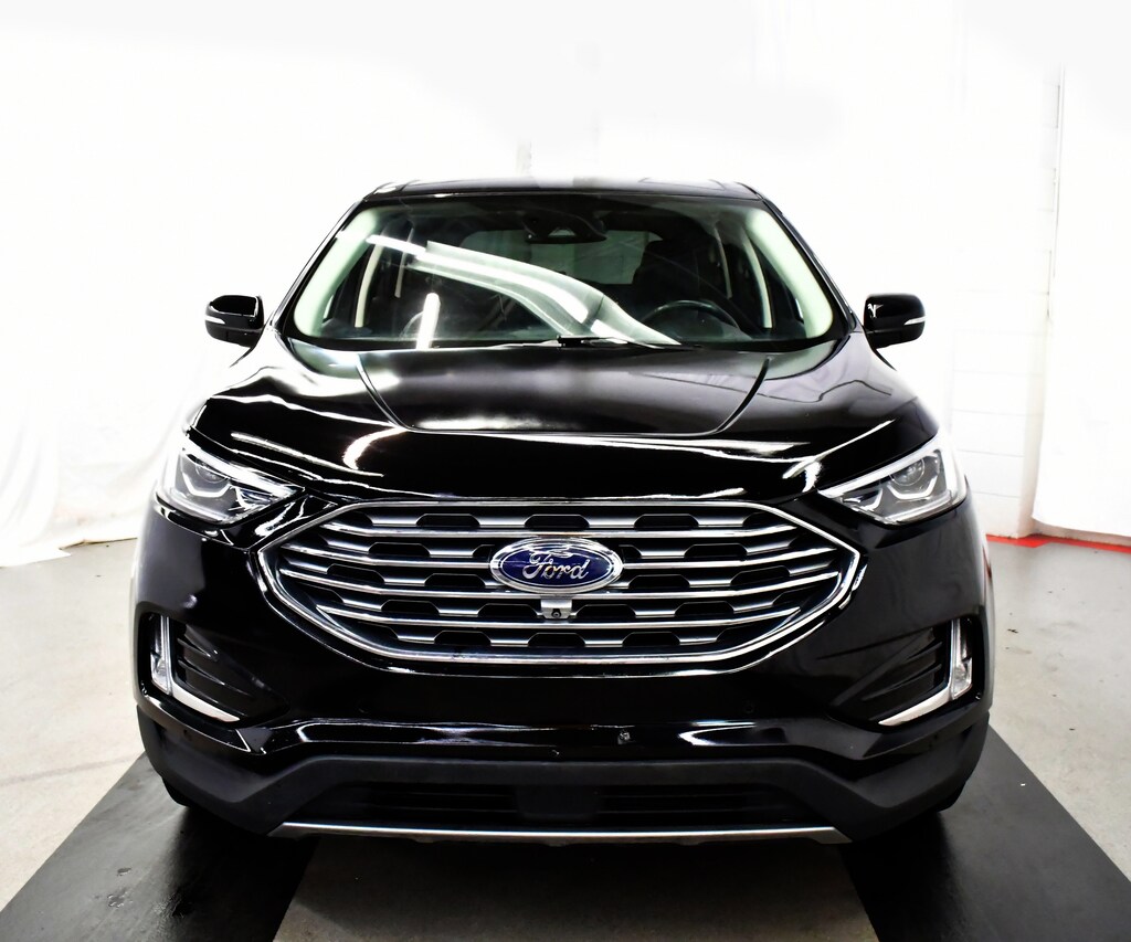 Used 2022 Ford Edge Titanium SUV