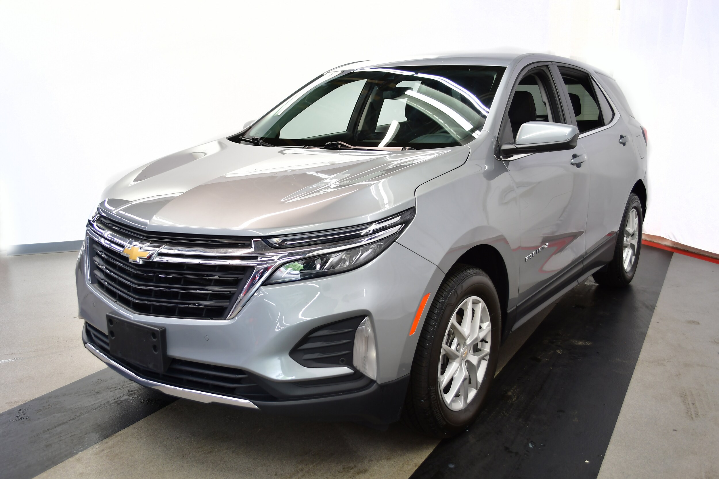 2023 Chevrolet Equinox LT photo 4