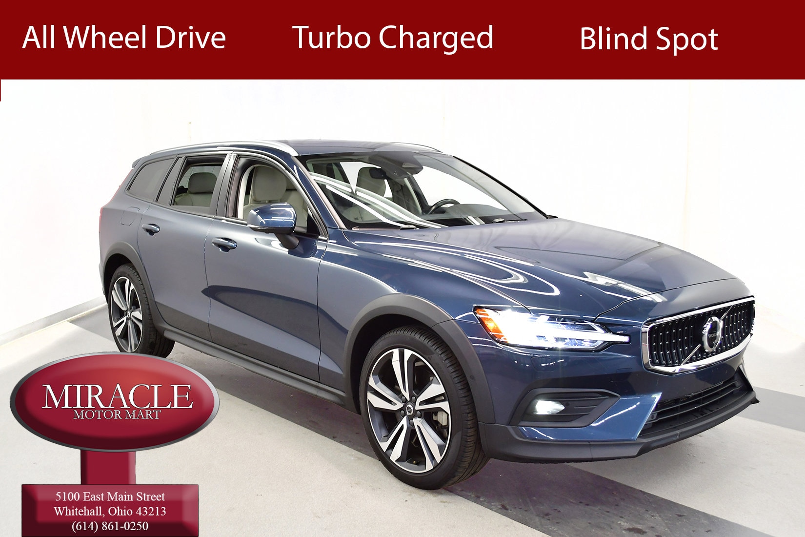 2025 Volvo V60 Cross Country B5 Plus AWD's photo