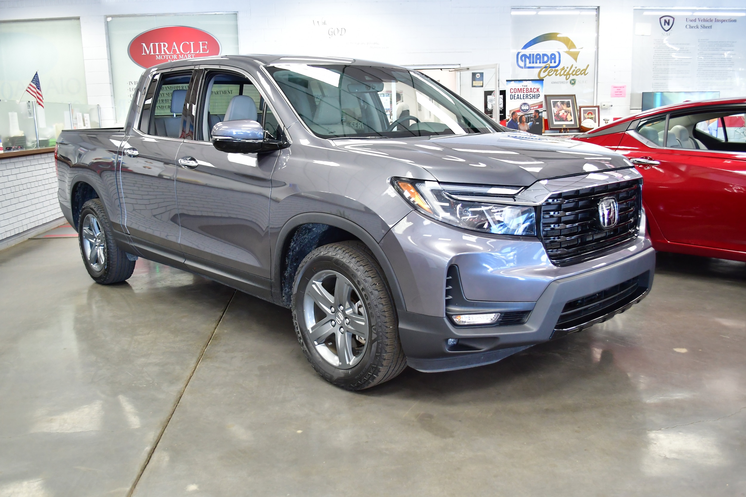 Vehicle Image 2