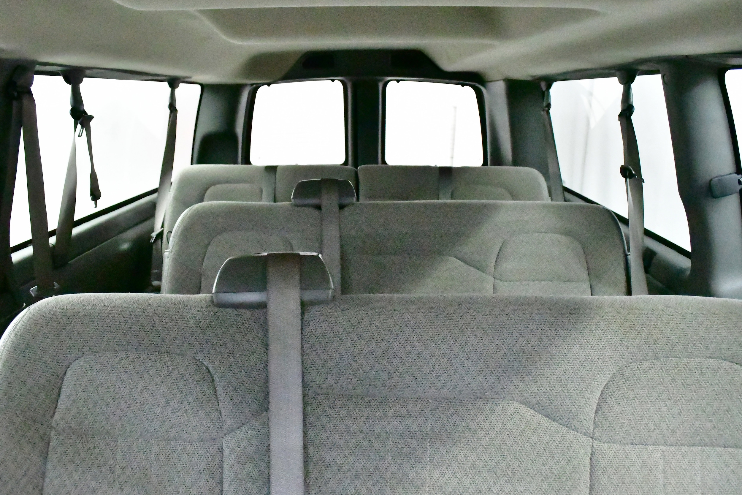 2024 Chevrolet Express Passenger LT - Photo 11