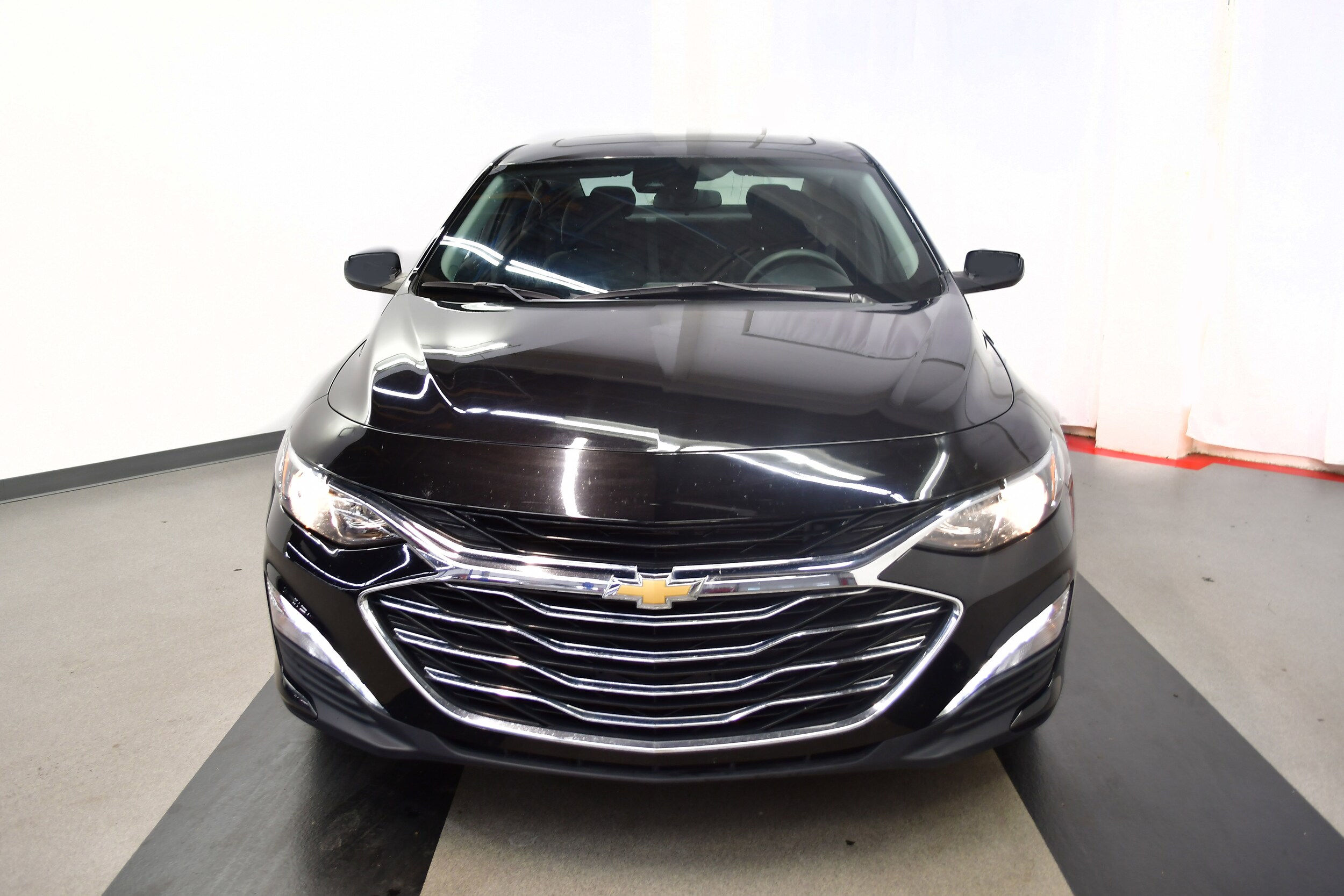 2024 Chevrolet Malibu 1LT photo 3