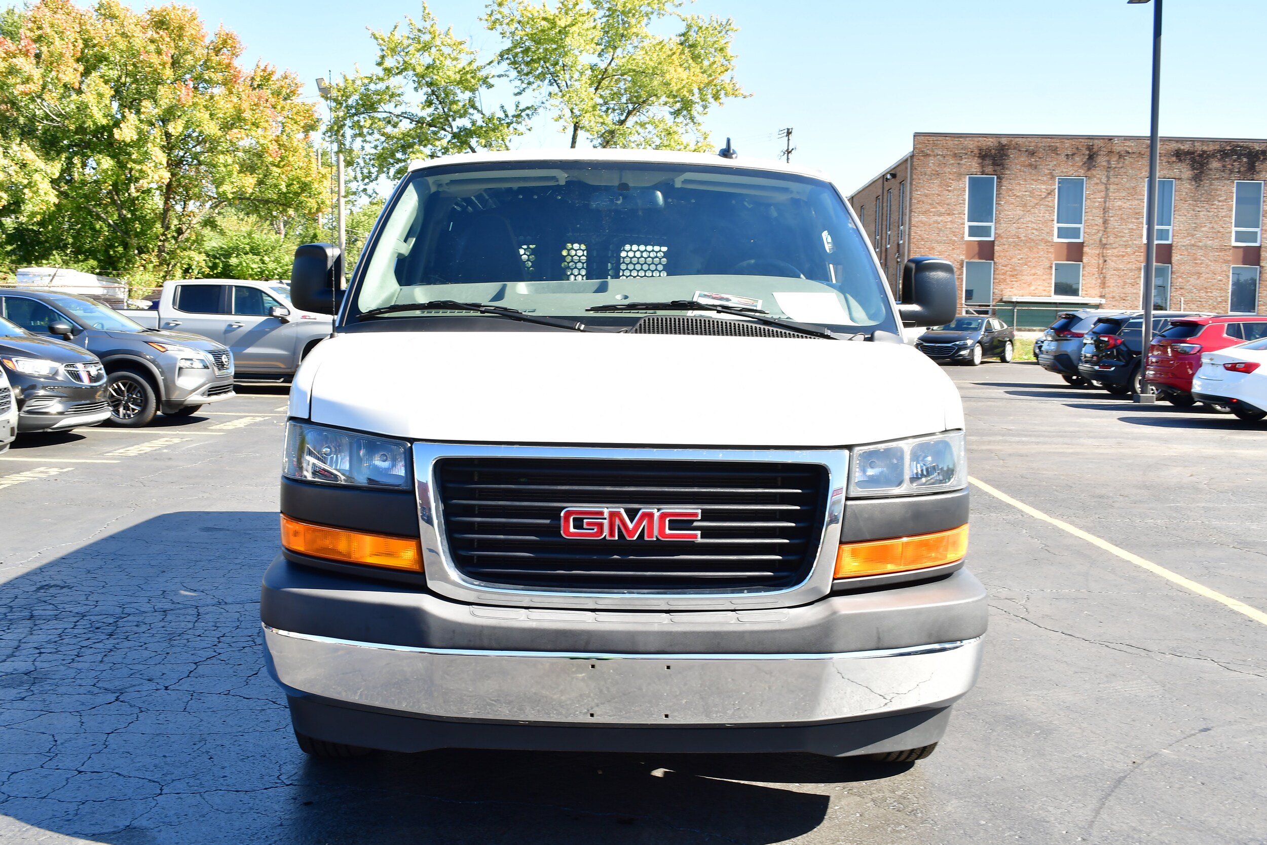 2024 Gmc Savana 2500 Cargo photo 2