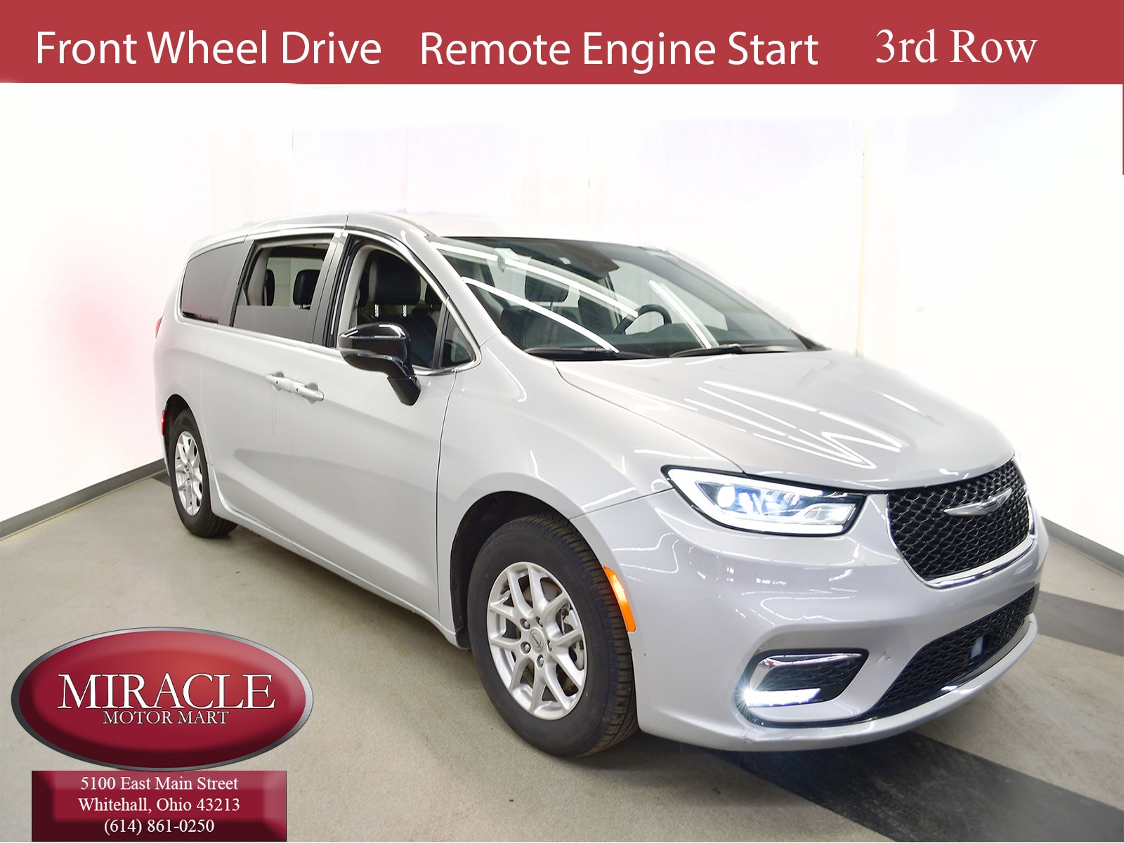 2024 Chrysler Pacifica Touring L's photo