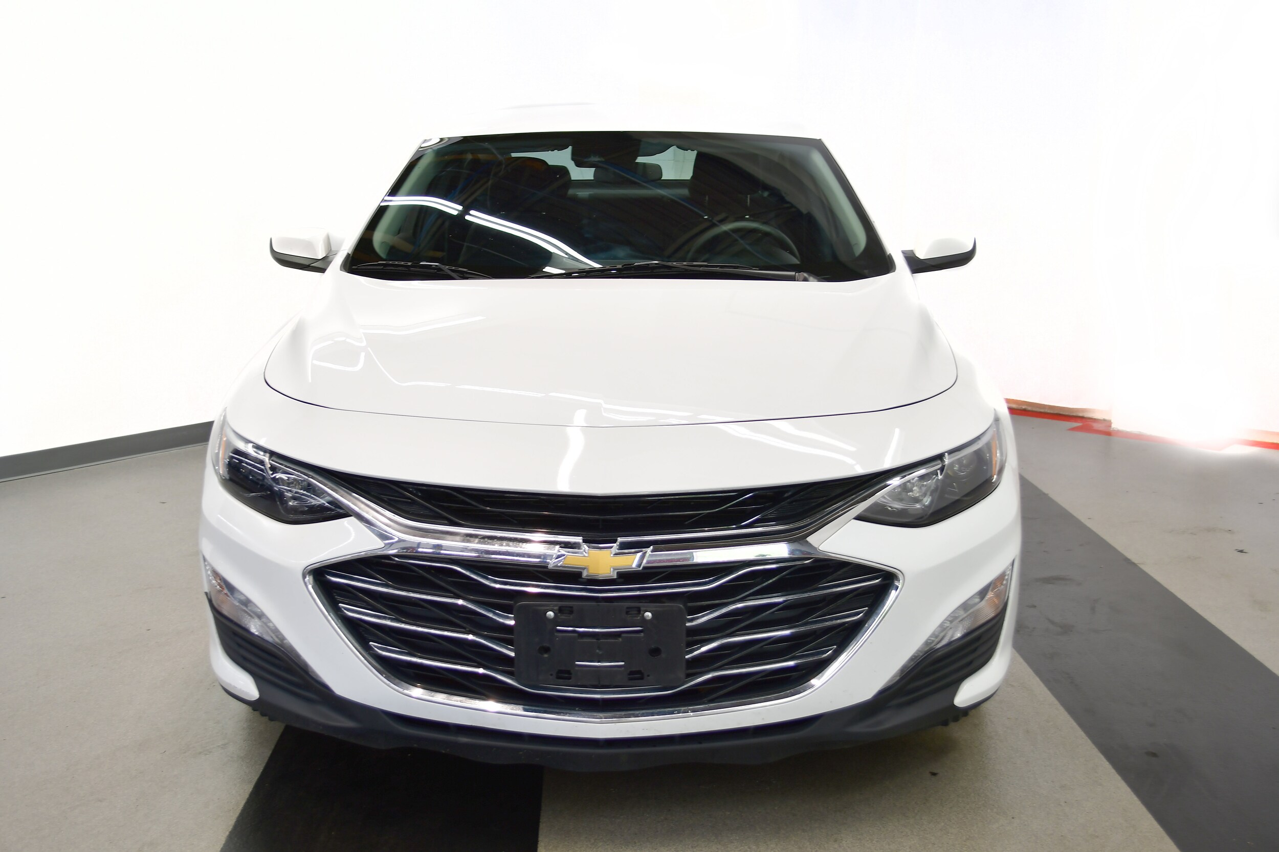 2024 Chevrolet Malibu 1LT photo 3