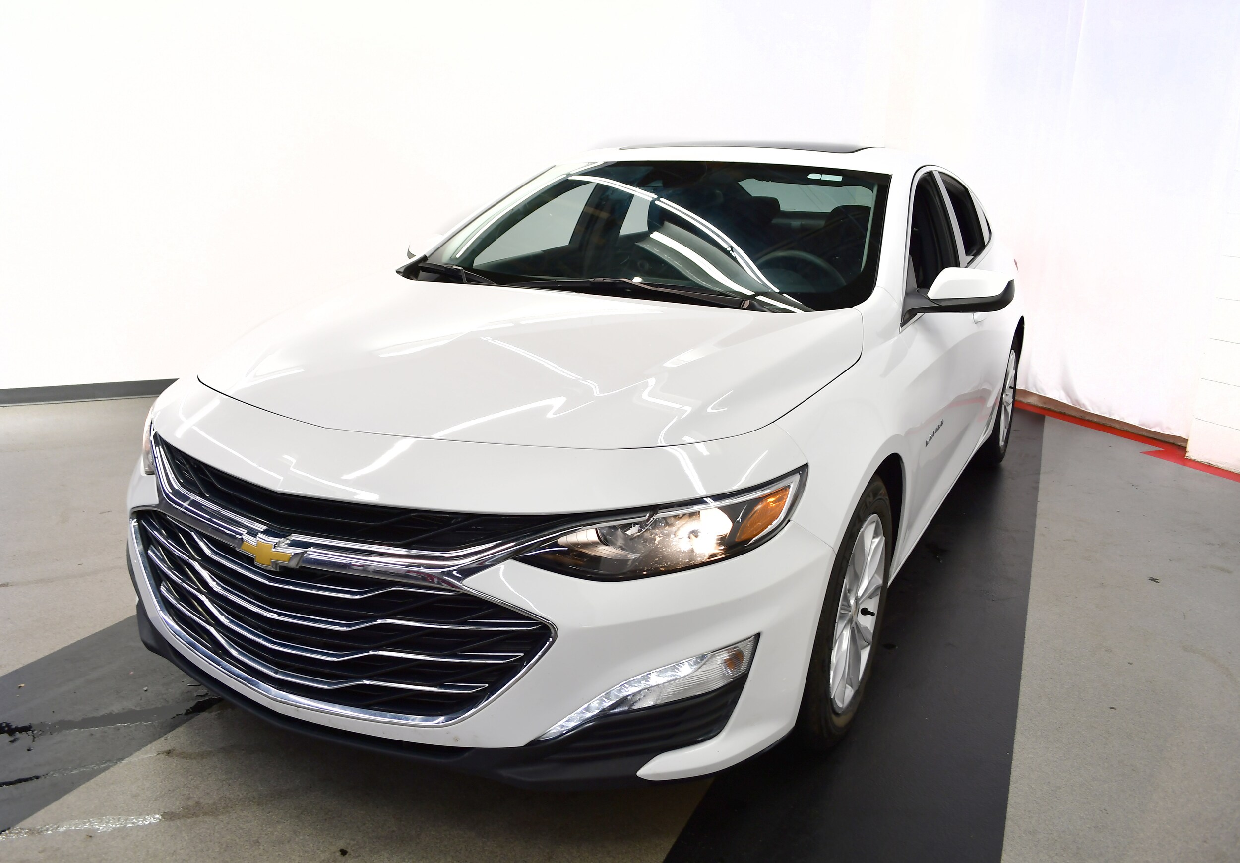 2024 Chevrolet Malibu 1LT photo 3