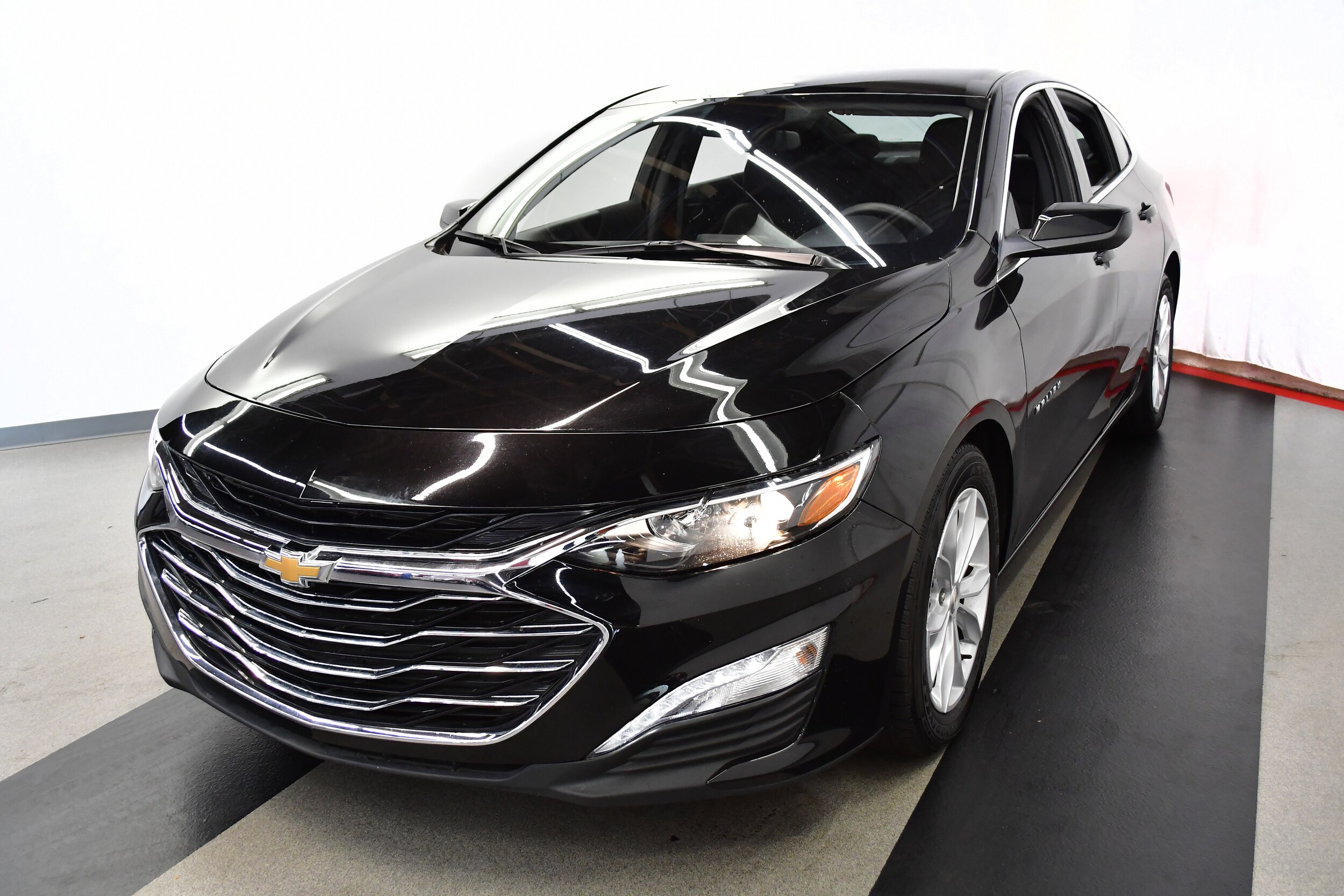 2024 Chevrolet Malibu 1LT photo 4