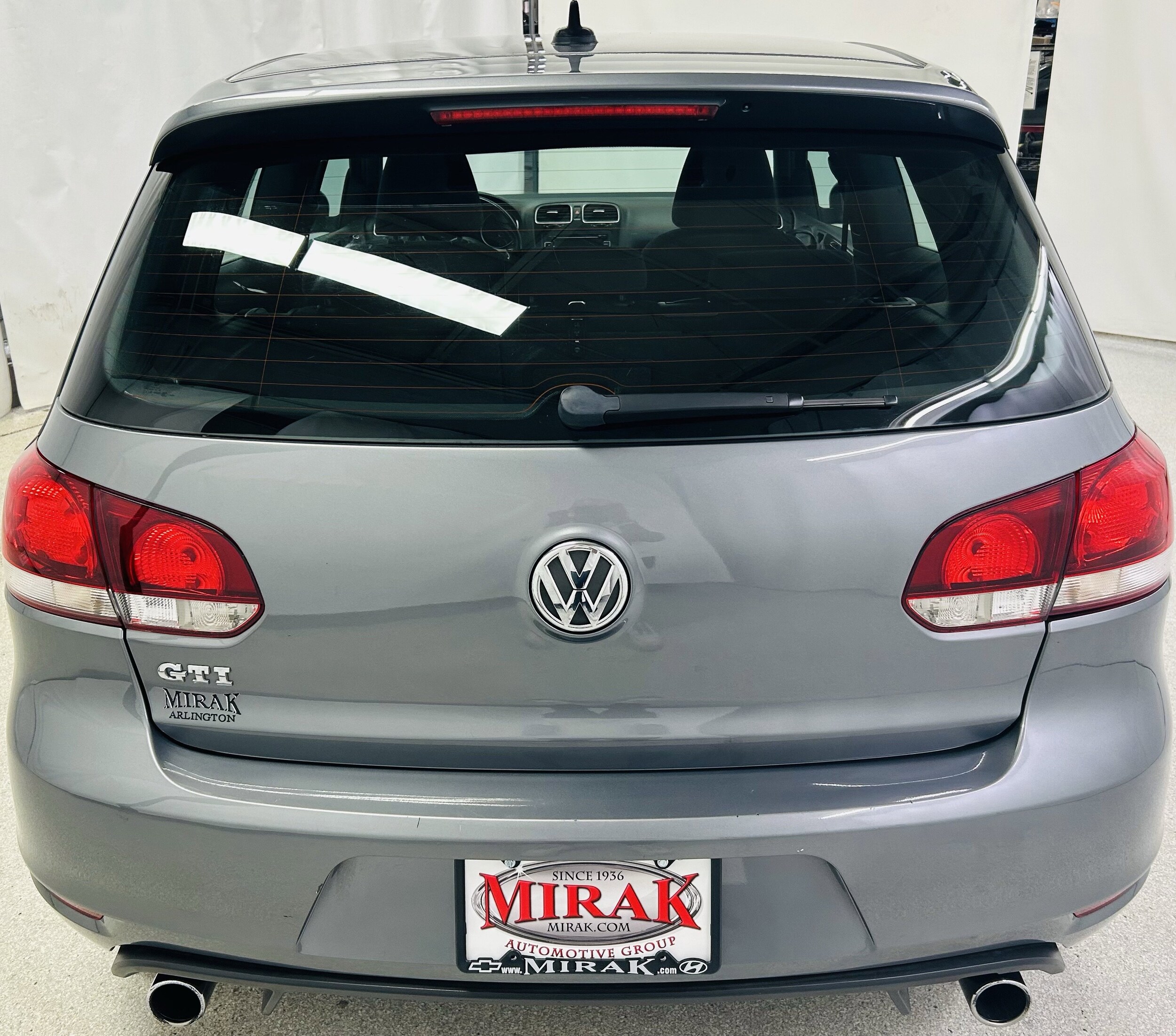 2010 Volkswagen Golf GTI photo 3