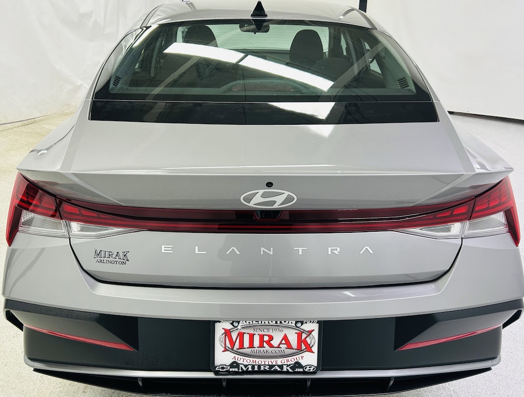 Used 2025 Hyundai Elantra SEL Convenience