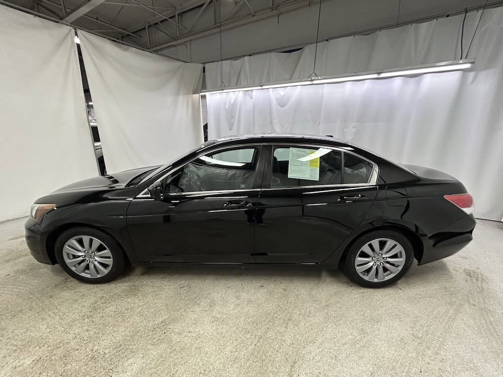 Used 2011 Honda Accord Sdn EX-L