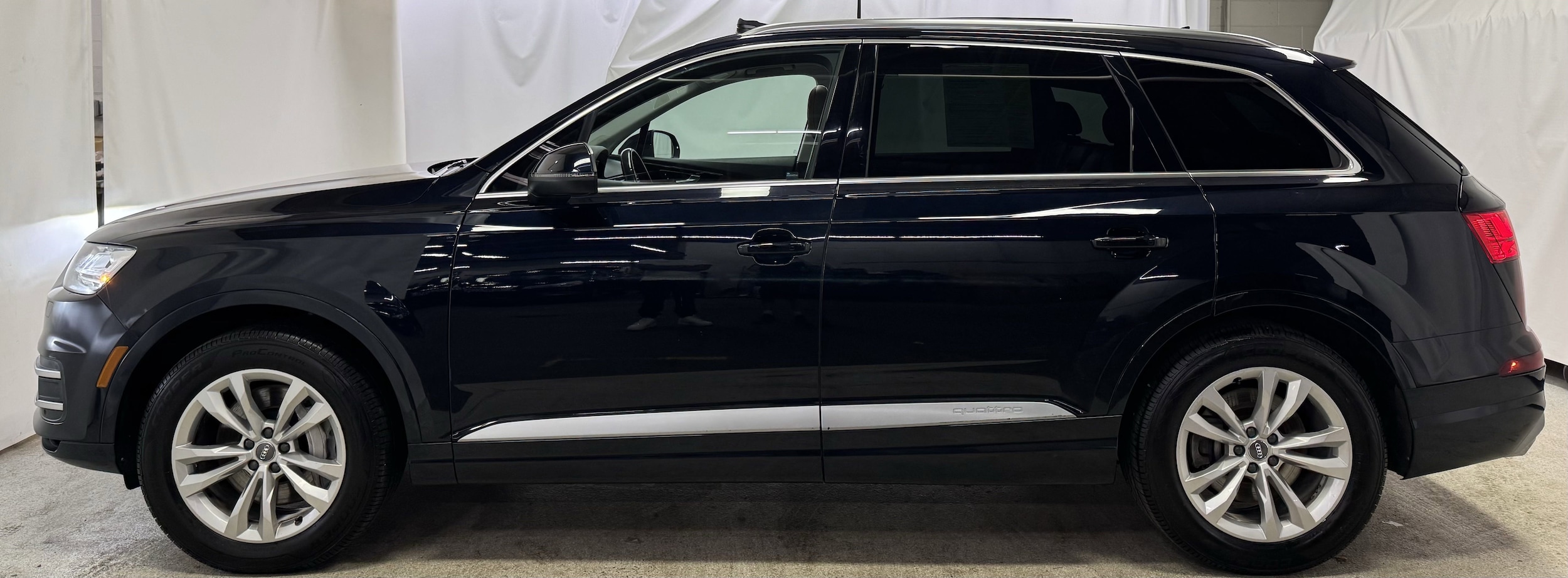 Used 2018 Audi Q7 Premium Plus with VIN WA1LAAF71JD011873 for sale in Arlington, MA
