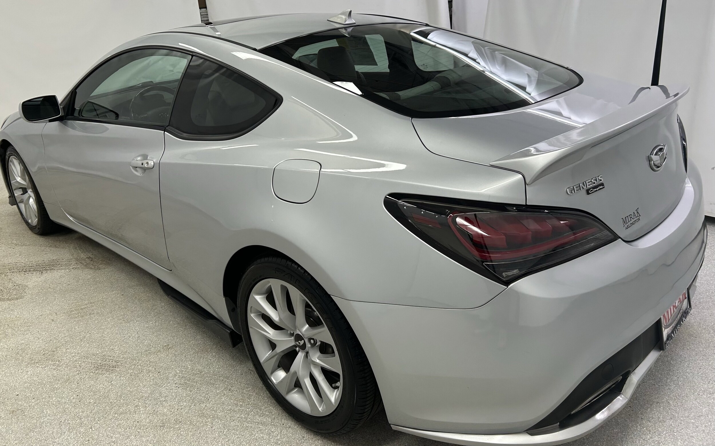 2013 Hyundai Genesis Coupe 2.0T Premium photo 2