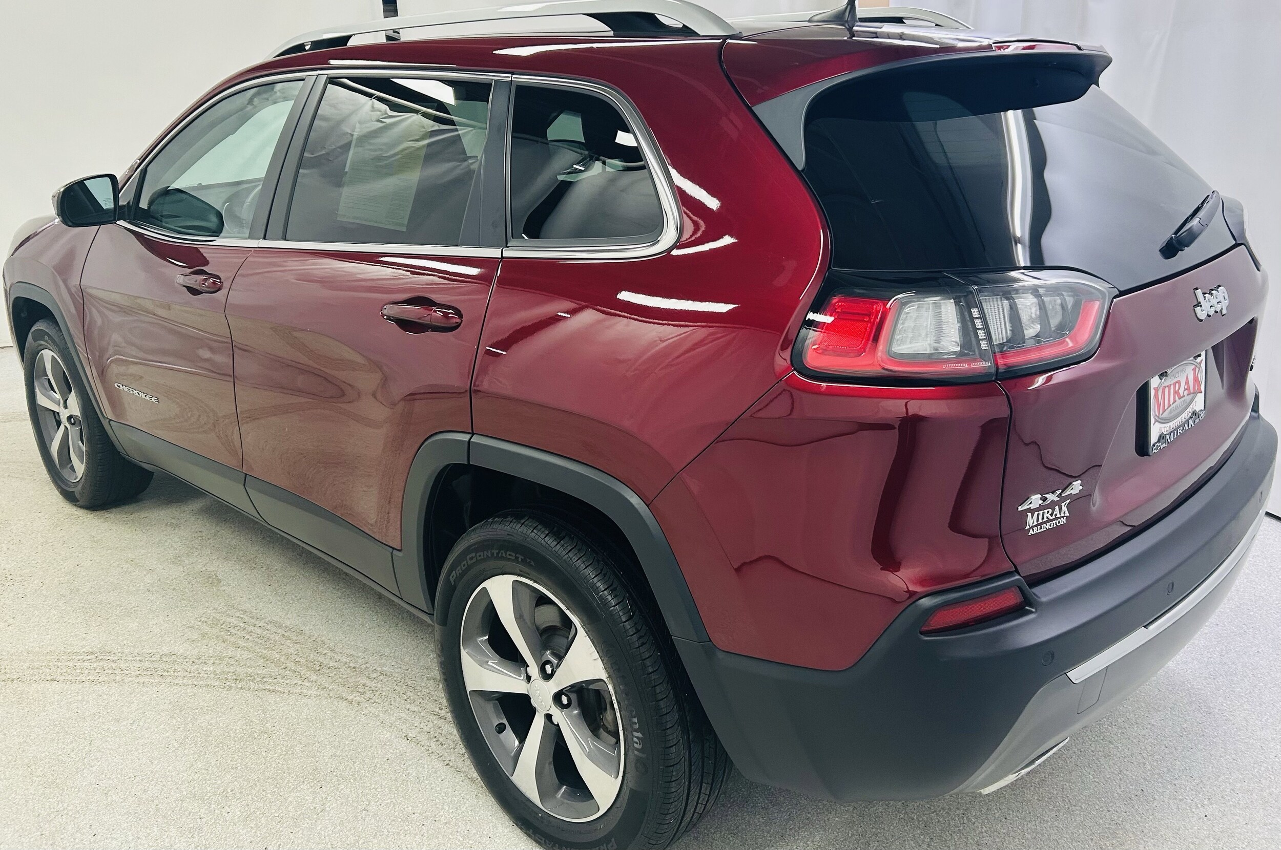 2019 Jeep Cherokee Limited photo 2
