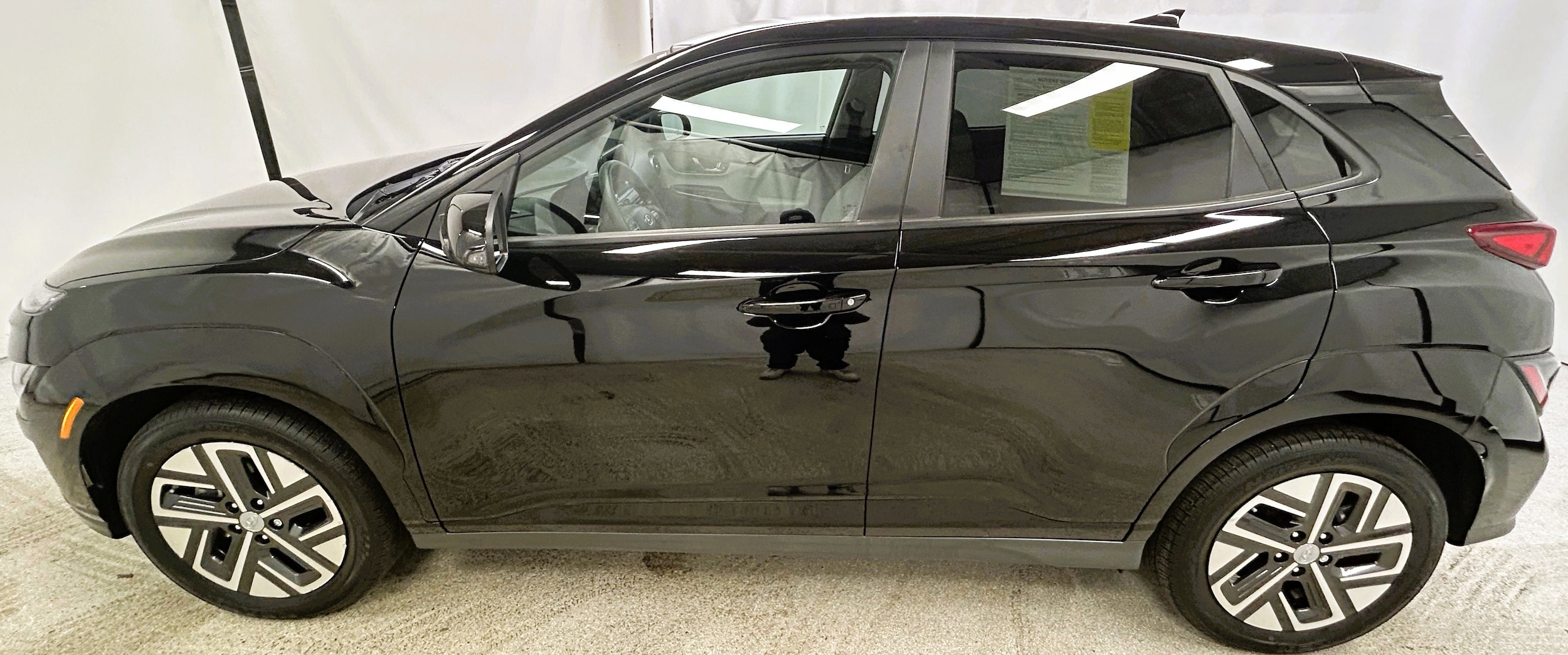 Used 2023 Hyundai Kona EV SE with VIN KM8K23AG7PU171715 for sale in Arlington, MA