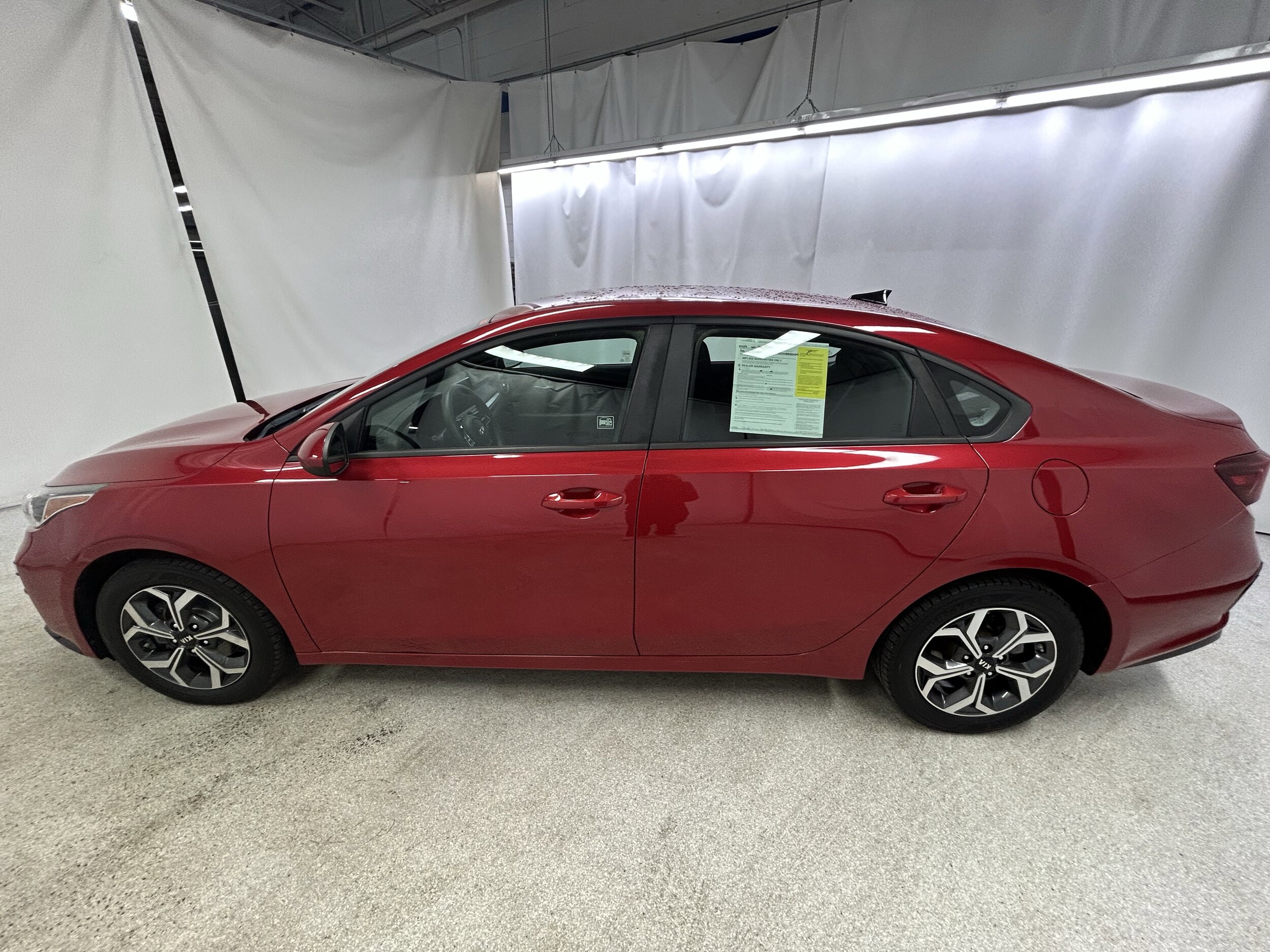 2019 Kia Forte LXS photo 2