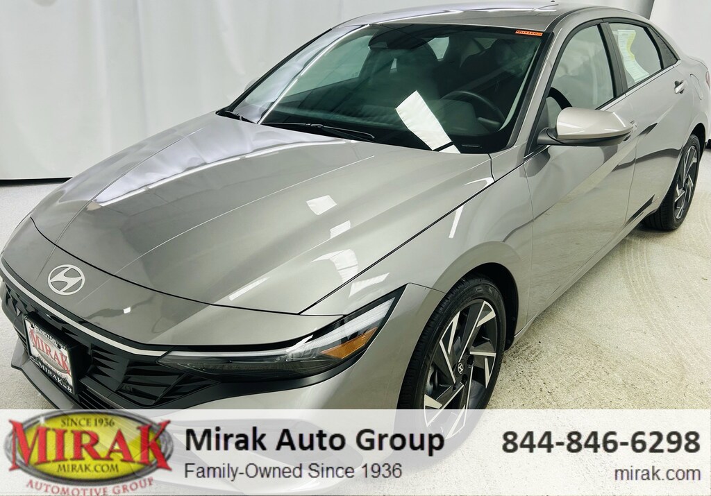 Used 2025 Hyundai Elantra SEL Convenience
