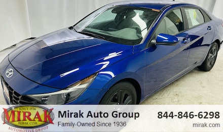 2023 Hyundai Elantra SEL Sedan