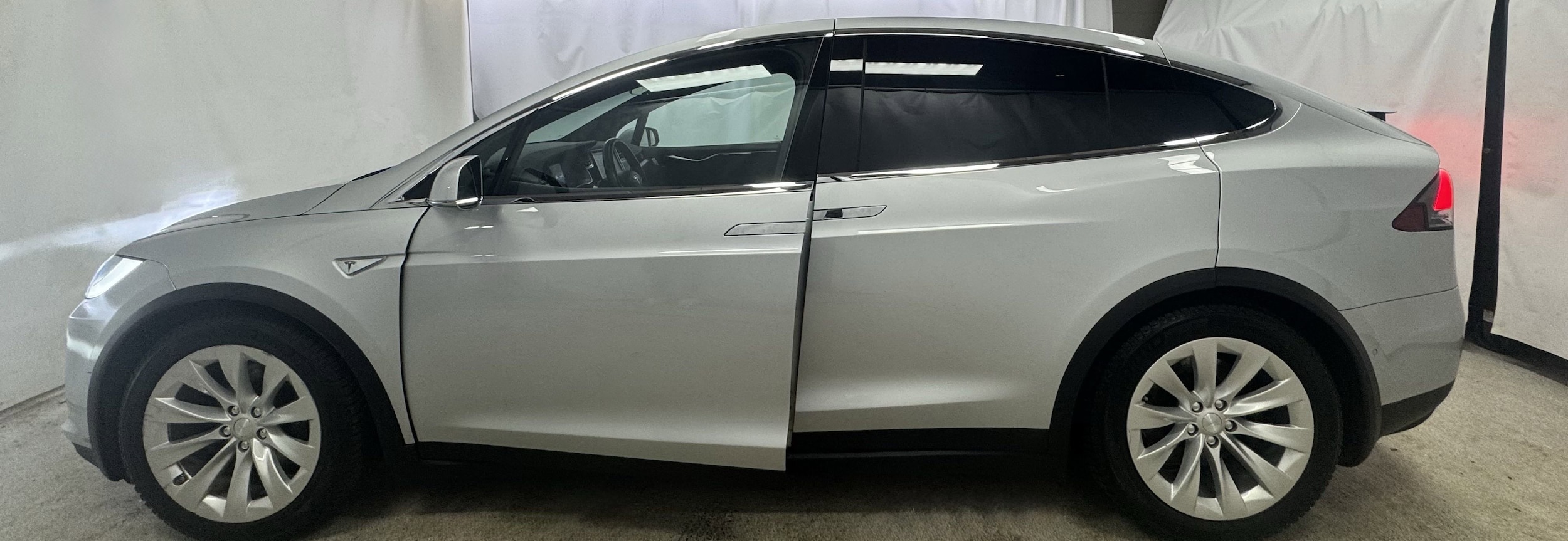 Used 2016 Tesla Model X 90D with VIN 5YJXCBE21GF015999 for sale in Arlington, MA