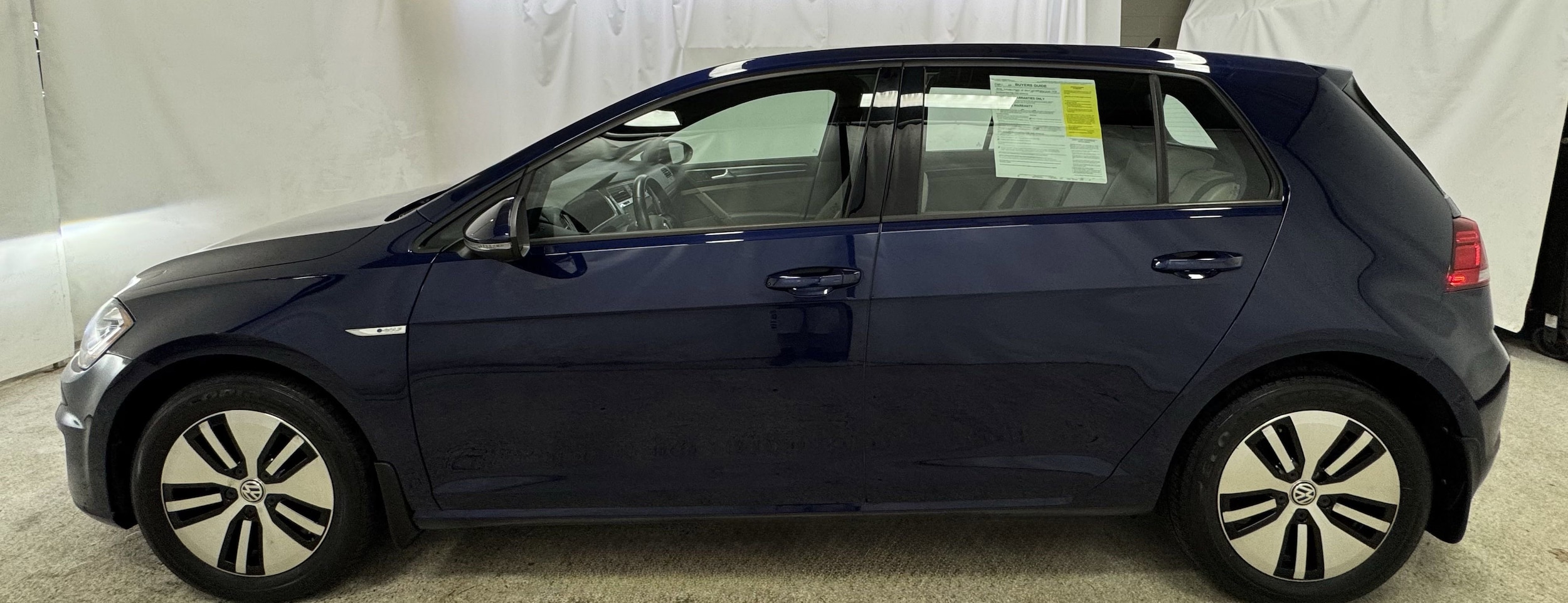 Used 2018 Volkswagen e-Golf e-Golf SEL Premium with VIN WVWPR7AU5JW911373 for sale in Arlington, MA
