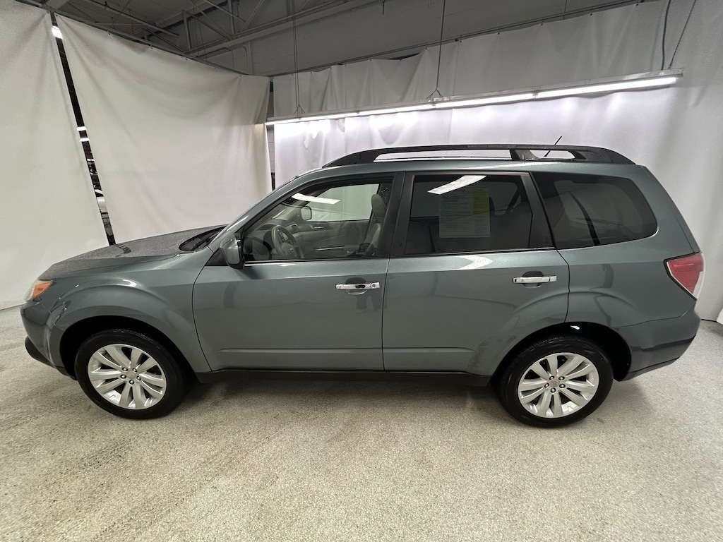 Used 2011 Subaru Forester 2.5X Premium w/All-Weather Pkg/TomTom Nav SUV