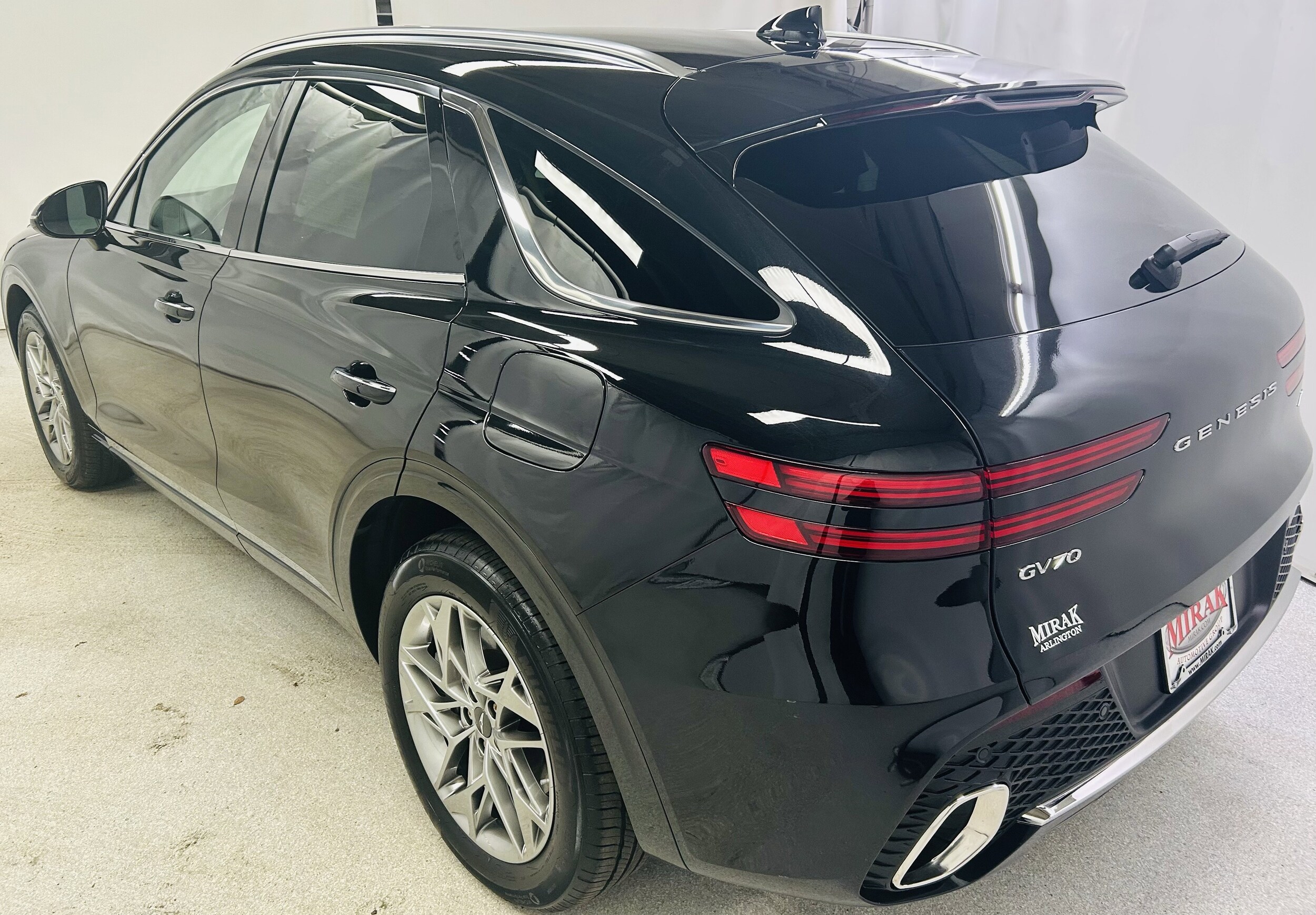 2025 Genesis GV70 2.5T photo 2