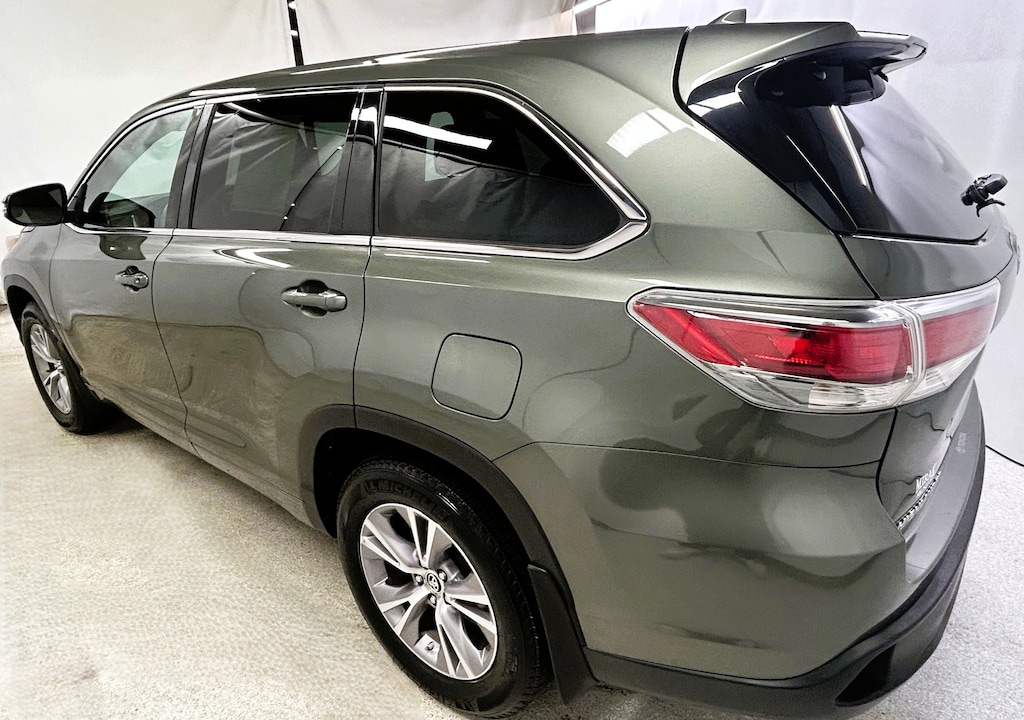 Used 2016 Toyota Highlander LE V6 SUV