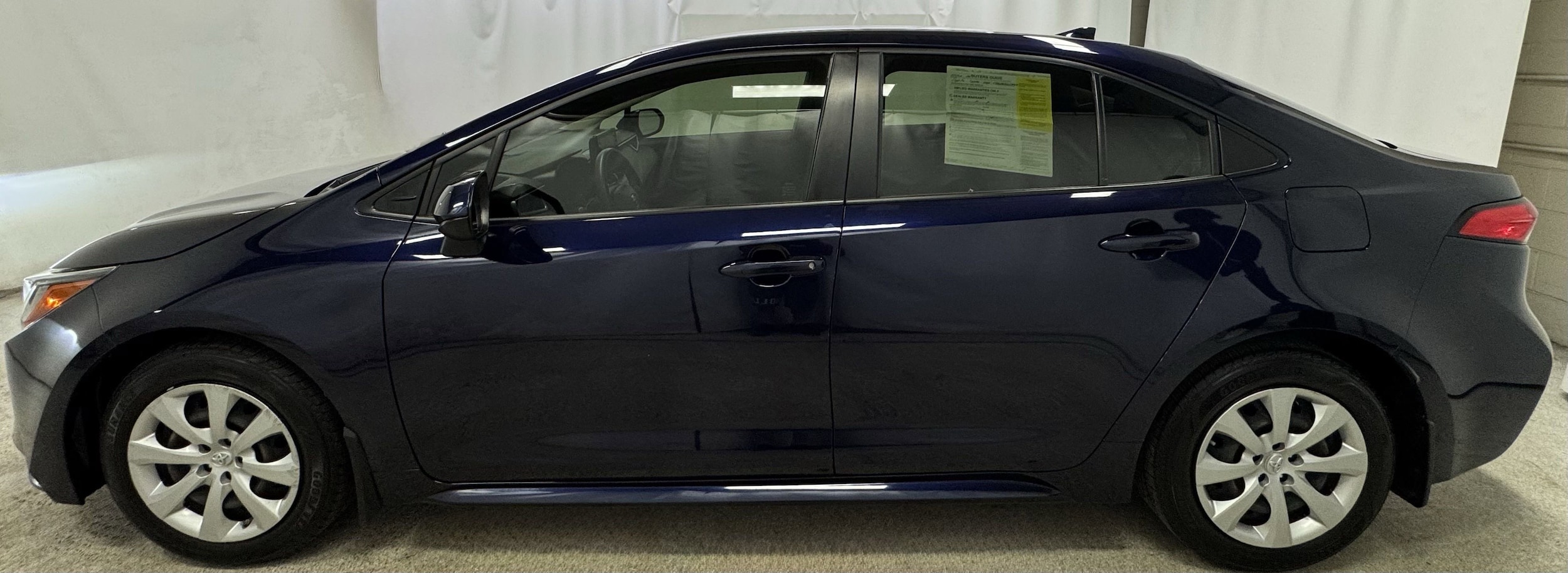 Used 2022 Toyota Corolla LE with VIN JTDEPMAE2NJ194132 for sale in Arlington, MA
