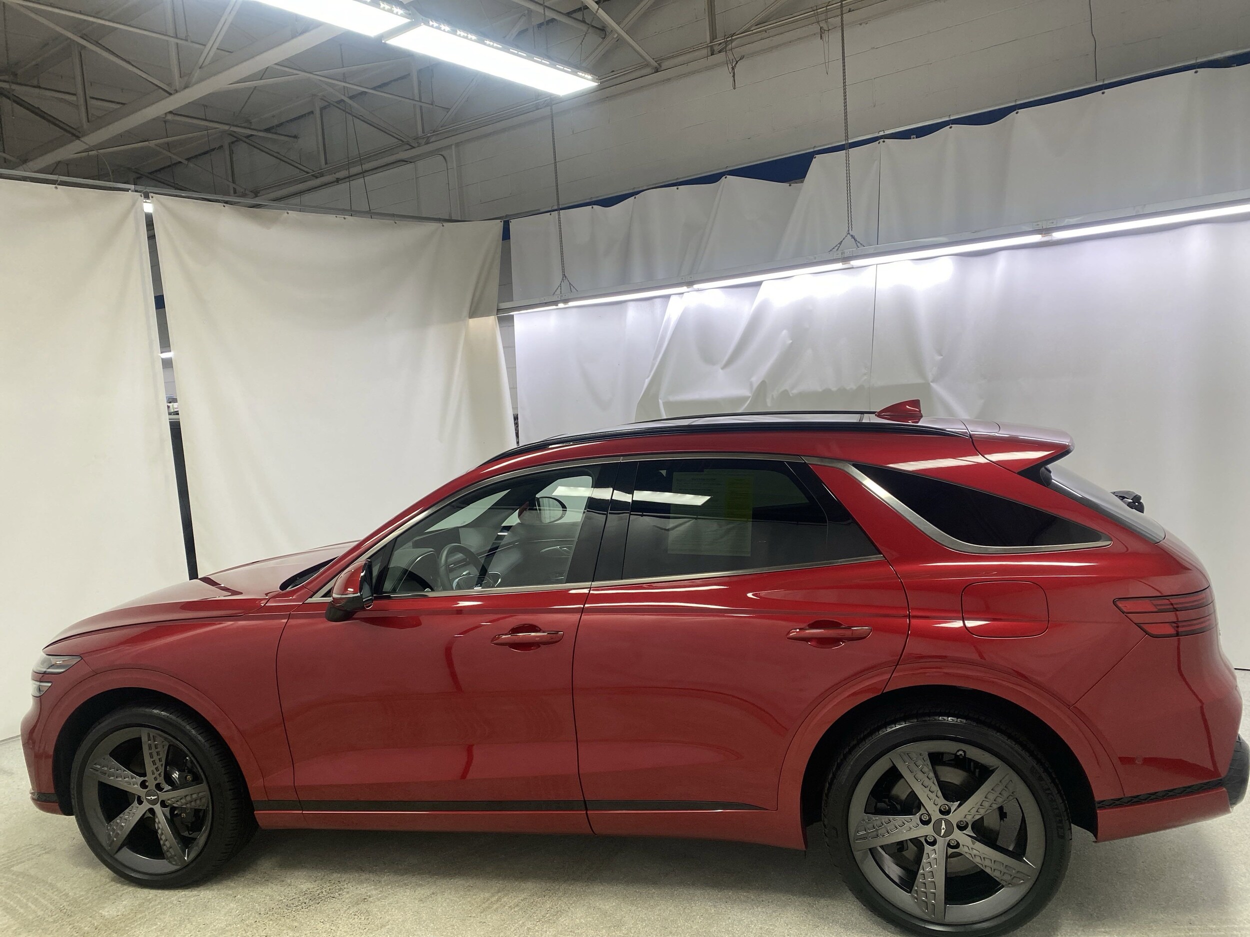 2024 Genesis GV70 3.5T Sport photo 2