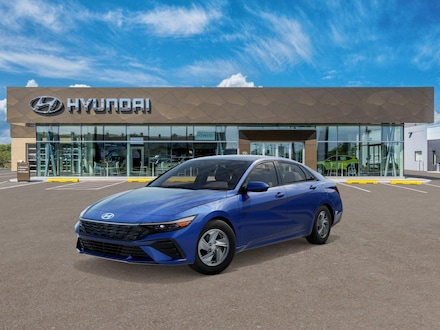 2025 Hyundai Elantra SE Sedan 2025 Hyundai Elantra SE Sedan