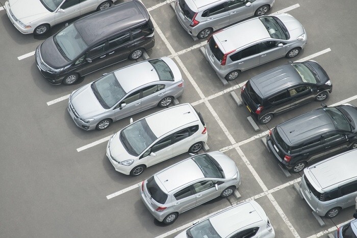 Row_of_Cars_Top_View_2.jpg