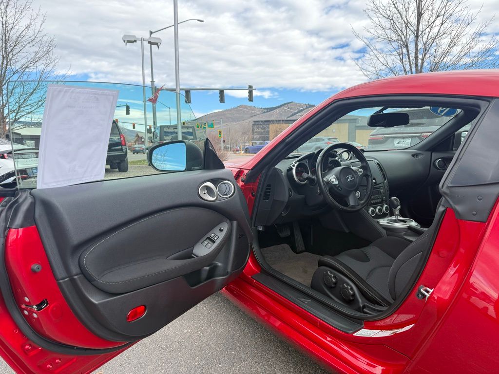 2019 Nissan 370Z Sport - Photo 13