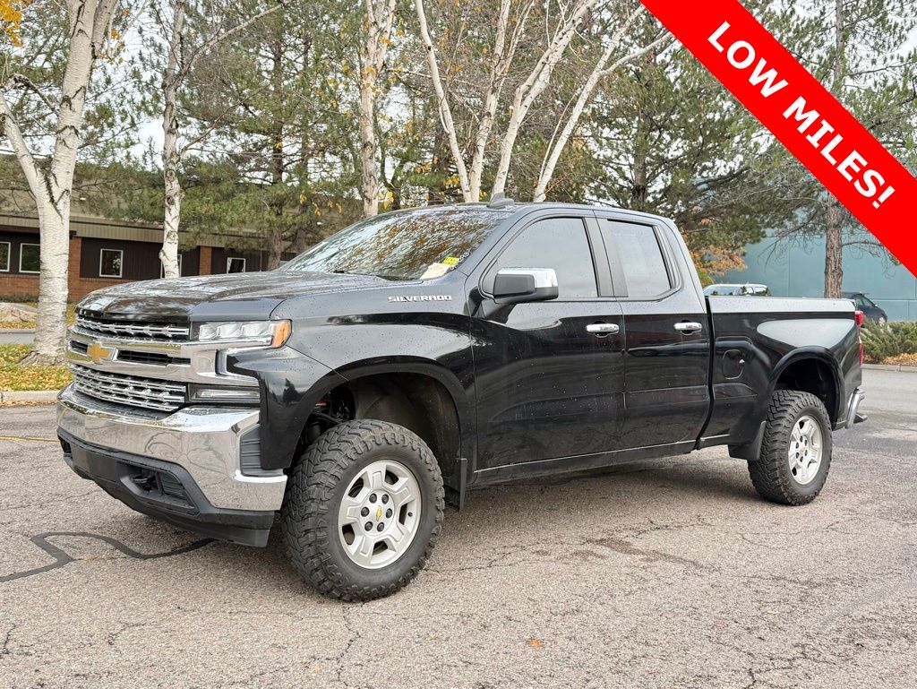 2021 Chevrolet Silverado 1500 LT's photo