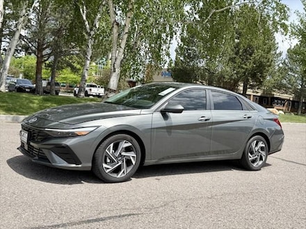 2025 Hyundai Elantra SEL Convenience Sedan