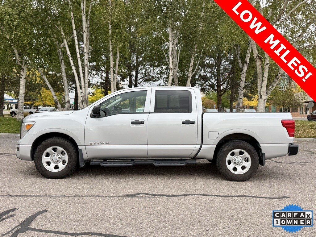 2021 Nissan Titan S photo 3