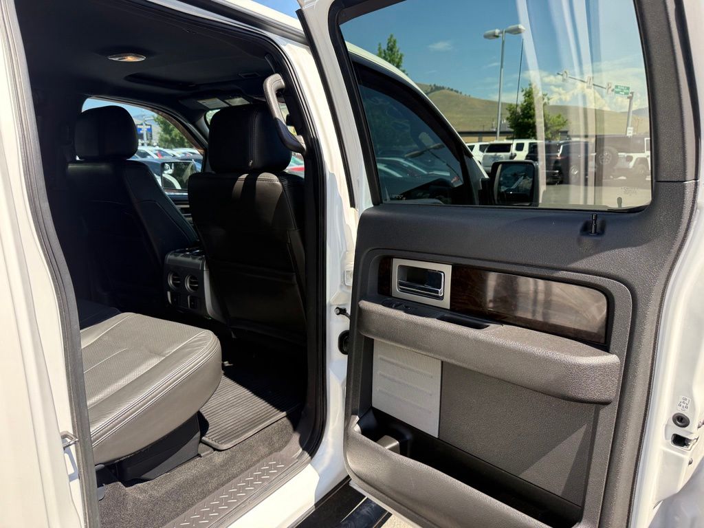 2013 Ford F-150 Platinum - Photo 19
