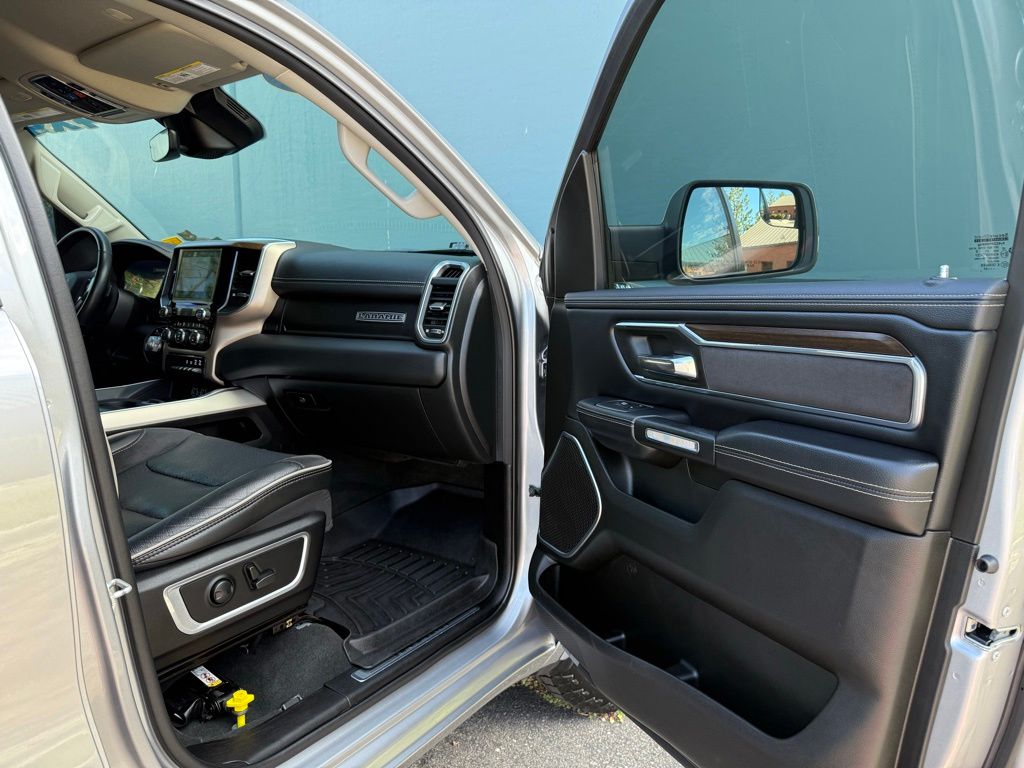2022 RAM Ram 1500 Pickup Laramie - Photo 12