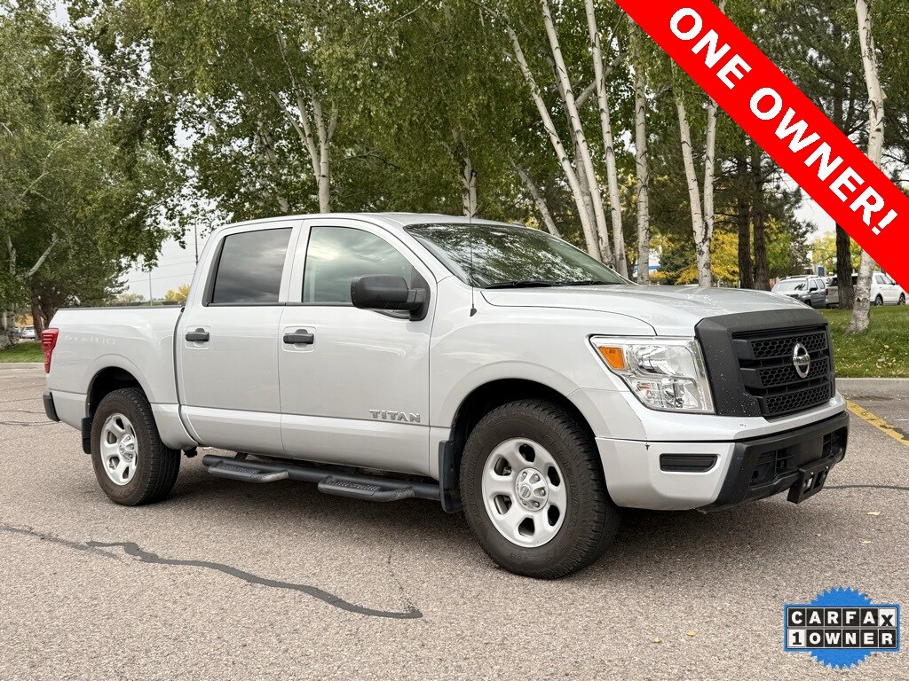 2021 Nissan Titan S photo 2