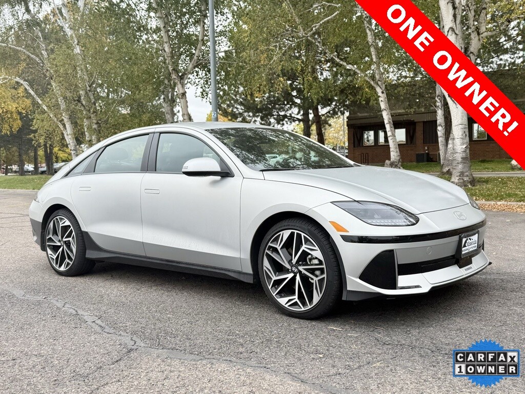 2023 Hyundai Ioniq 6 SEL photo 2