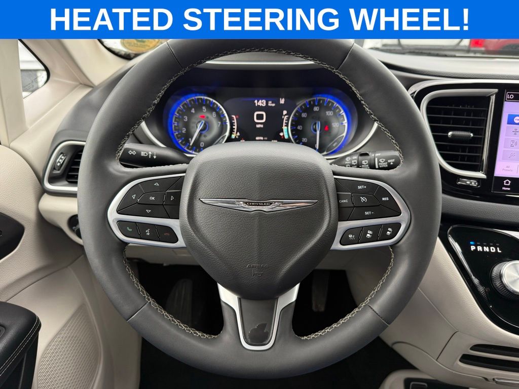 2023 Chrysler Pacifica Touring L - Photo 25