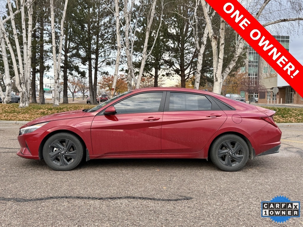 2023 Hyundai Elantra Hybrid Blue photo 3