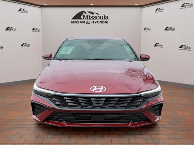 2025 Hyundai Elantra SEL Convenience photo 3
