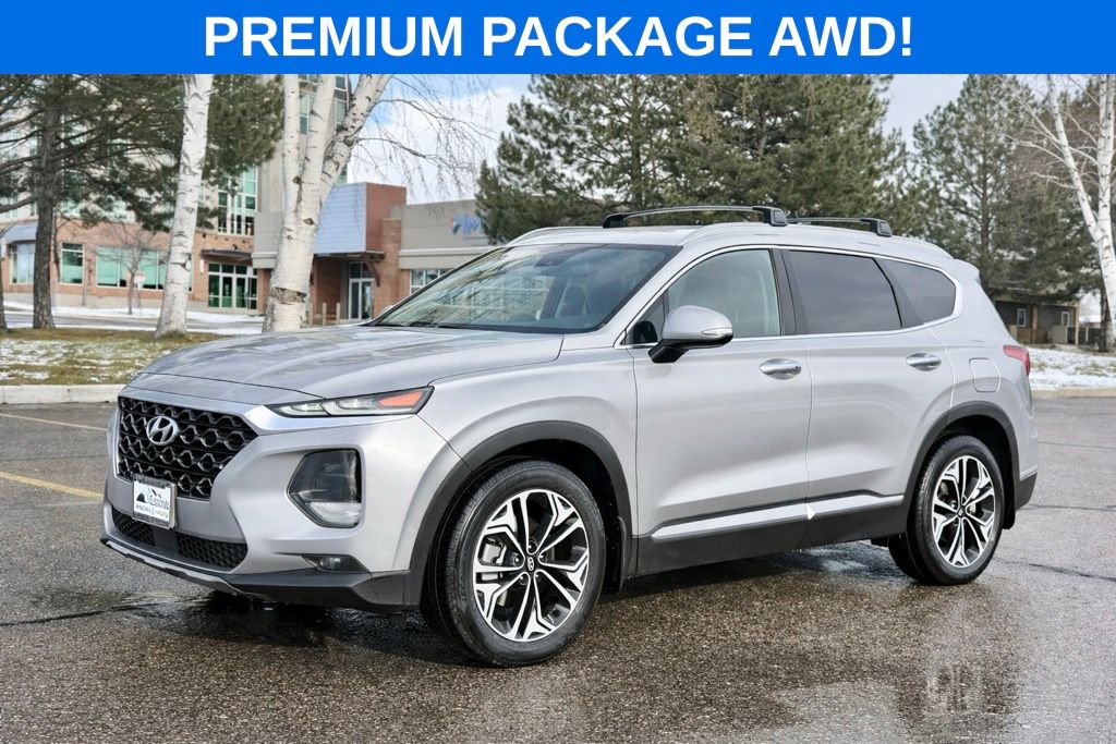 2020 Hyundai Santa Fe SEL's photo