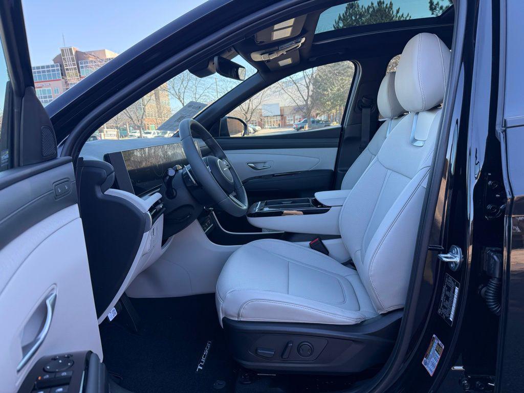 2026 Hyundai Tucson Limited - Photo 12