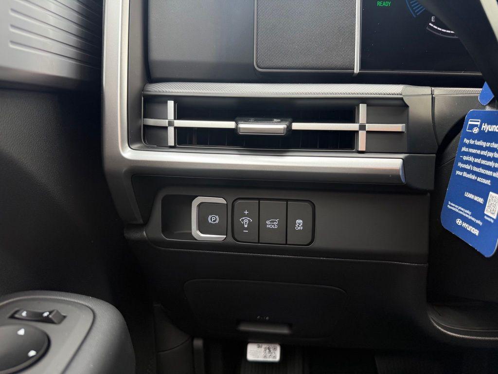 2026 Hyundai Santa Fe SE - Photo 28