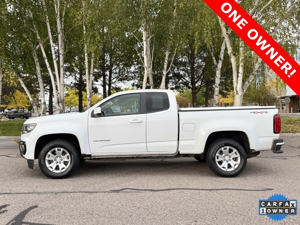 2022 Chevrolet Colorado LT photo 3