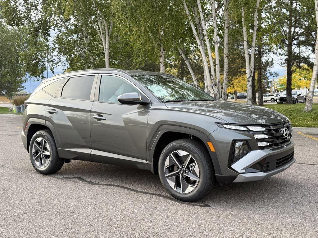2026 Hyundai Tucson Hybrid SEL Convenience photo 2